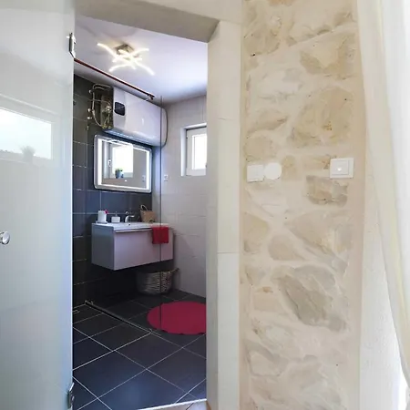 Authentic Stone With Pool, Obrovac * Kruševo