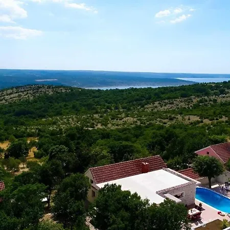 Authentic Stone With Pool, Obrovac *