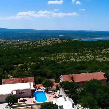 Authentic Stone With Pool, Obrovac Вилла *