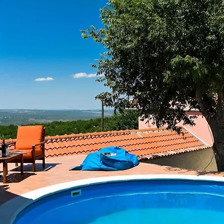 Вилла Authentic Stone With Pool, Obrovac